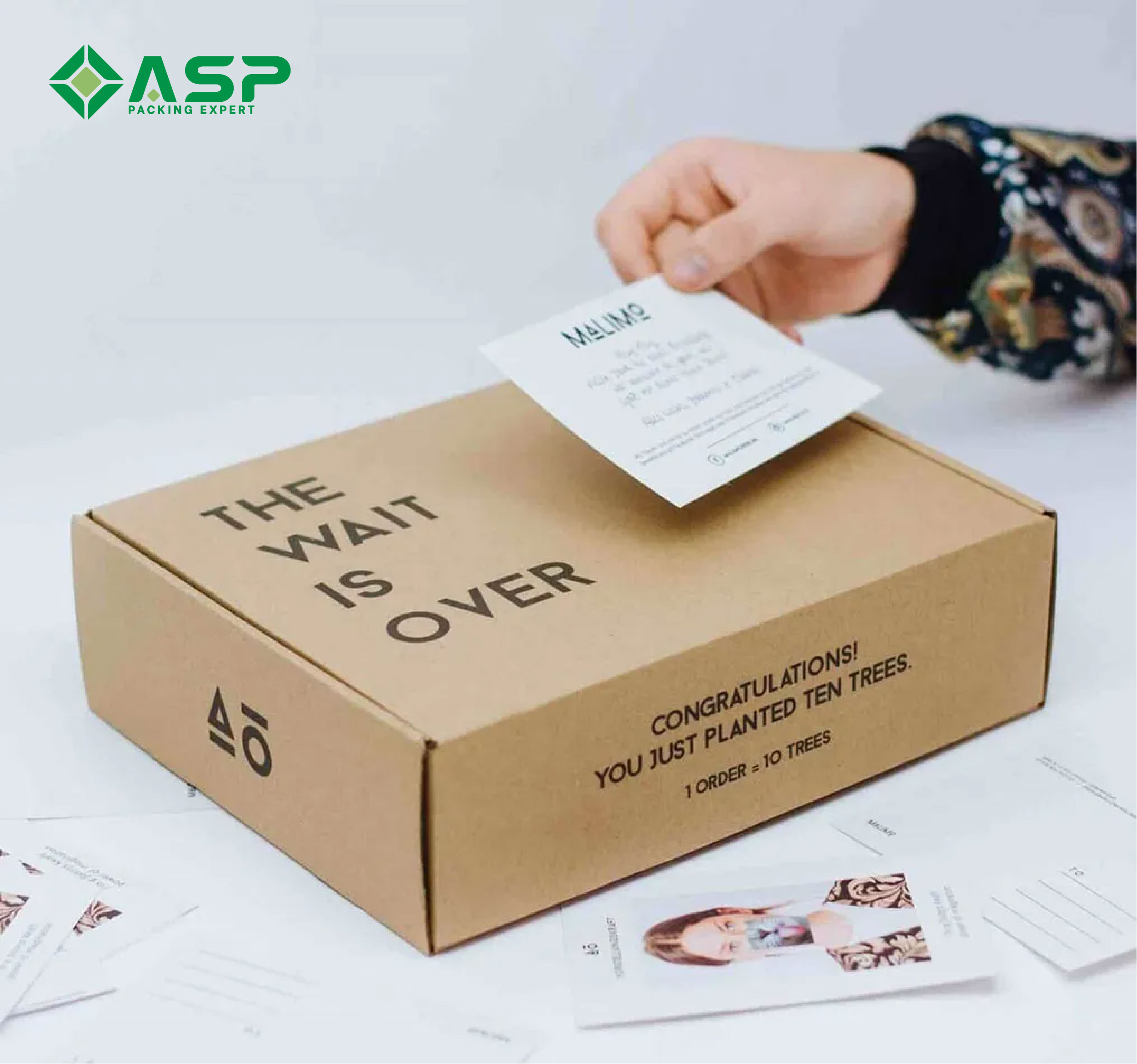 Hộp carton đựng quần áo giá rẻ 3